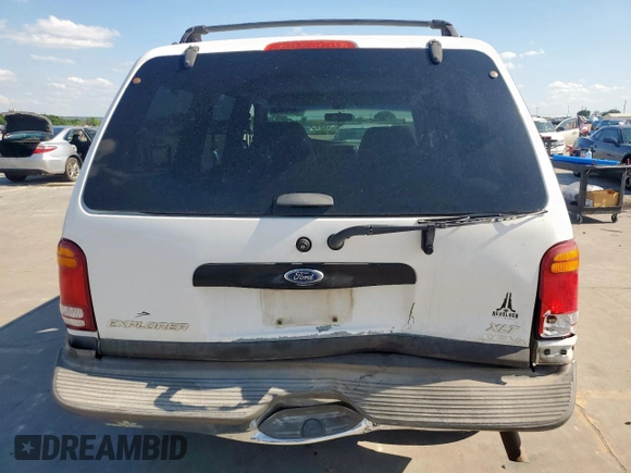 1999 Ford Explorer XLT z VIN 1FMZU32E6XZB27911, wystawiony jako Copart lot #58492495 z przebiegiem 337 889 mil mil oraz Szkoda całkowita • Salvage title. Historia ofert i sprzedaży dostępna na DreamBid. Obrazek 6.