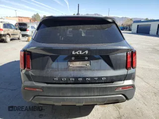 2022 Kia Sorento LX with VIN 5XYRG4LC2NG125907, listed as a Copart auction lot 42705195 with 49,529 mi miles and Salvage Title. Bid and sale history available at carsss.com. Image 6.