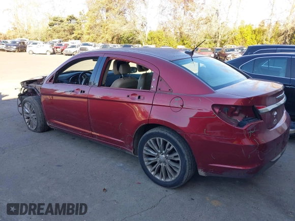 2012 Chrysler 200 Limited with VIN 1C3CCBCBXCN109039, listed as a IAAI auction lot 41548720 with 129,124 mi miles. Bid and sale history available at carsss.com. Image 3.