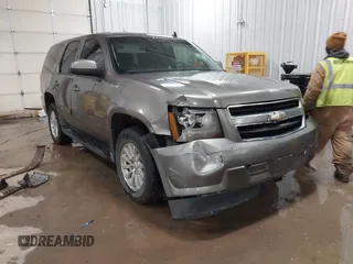2011 Chevrolet Tahoe с VIN 1GNSKDFJ5BR283317, выставлен на аукционе IAAI как лот 41498152 с пробегом 229 185 миль миль и . История ставок и продаж доступна на DreamBid. Изображение 1.