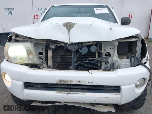 2008 Toyota Tacoma z VIN 5TELU42N58Z560464, wystawiony jako IAAI lot #41698272 z przebiegiem 208 441 mil mil oraz . Historia ofert i sprzedaży dostępna na DreamBid. Obrazek 6.