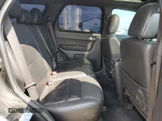 2010 Ford Escape Limited z VIN 1FMCU9EG2AKC38770, wystawiony jako Copart lot #55638905 z przebiegiem 186 209 mil mil oraz Czysty tytuł • Clean title. Historia ofert i sprzedaży dostępna na DreamBid. Obrazek 11.