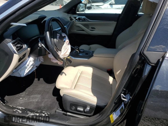 2023 BMW 4 Series 430i z VIN WBA63AV02PFN97608, wystawiony jako Copart lot #69227414 z przebiegiem Nie podano mil oraz Szkoda całkowita • Salvage title. Historia ofert i sprzedaży dostępna na DreamBid. Obrazek 7.