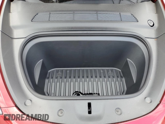 2024 Tesla Model Y Long Range with VIN 7SAYGDEE3RF196043, listed as a Copart auction lot 55693765 with 13,865 mi miles and Salvage title. Bid and sale history available at DreamBid. Image 11.