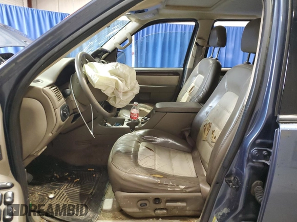 2005 Ford Explorer Eddie Bauer с VIN 1FMZU74K95UB31469, выставлен на аукционе Copart как лот 86319144 с пробегом Не указан миль и Списание • Salvage title. История ставок и продаж доступна на DreamBid. Изображение 7.