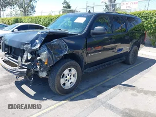 2009 Chevrolet Suburban LT w/1LT with VIN 1GNFK26369R272487, listed as a IAAI auction lot 42024066 with 48,709 mi miles. Bid and sale history available at carsss.com. Image 2.