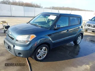 2011 Kia Soul + with VIN KNDJT2A2XB7248743, listed as a IAAI auction lot 41791749 with 242,408 mi miles. Bid and sale history available at carsss.com. Image 2.
