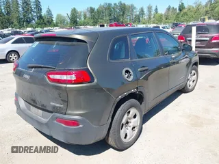 2015 Jeep Cherokee Sport z VIN 1C4PJLAB6FW722642, wystawiony jako IAAI lot #42742619 z przebiegiem 147 517 mil mil oraz . Historia ofert i sprzedaży dostępna na DreamBid. Obrazek 4.
