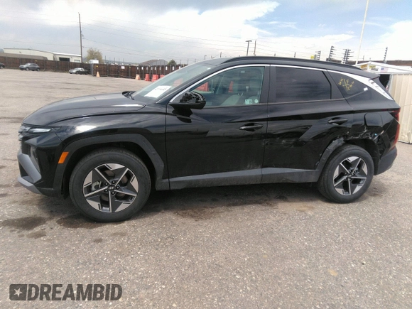 2025 Hyundai Tucson SEL with VIN 5NMJBCDEXSH496398, listed as a IAAI auction lot 42114655 with 5,902 mi miles. Bid and sale history available at carsss.com. Image 14.