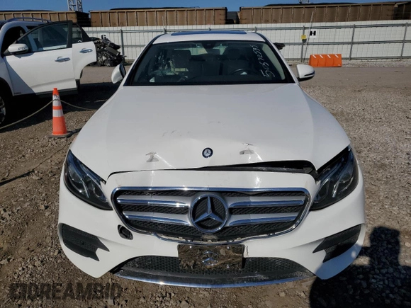2017 Mercedes-Benz E-Class E 300 Luxury with VIN WDDZF4KB8HA179508, listed as a Copart auction lot 50572595 with 81,635 mi miles and Salvage Title. Bid and sale history available at carsss.com. Image 5.