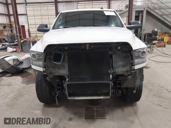 2018 Ram 2500 Laramie with VIN 3C6UR5FL1JG213467, listed as a IAAI auction lot 41513596 with 100,855 mi miles and . Bid and sale history available at DreamBid. Image 6.