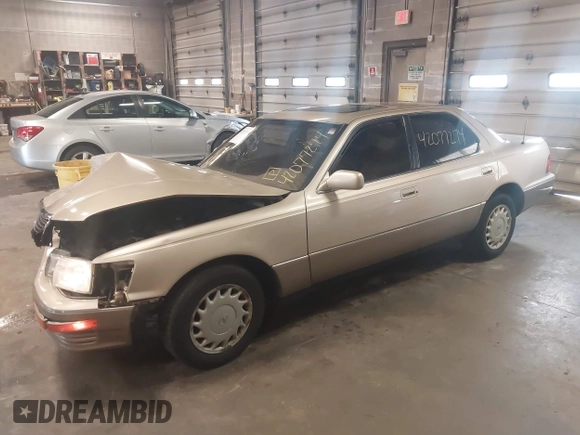 1992 Lexus LS z VIN JT8UF11E7N0140178, wystawiony jako IAAI lot #42077274 z przebiegiem 156 254 mil mil oraz . Historia ofert i sprzedaży dostępna na DreamBid. Obrazek 18.