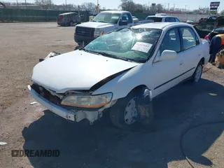 1999 Honda Accord LX z VIN JHMCG5647XC017501, wystawiony jako IAAI lot #41824662 z przebiegiem 159 360 mil mil oraz . Historia ofert i sprzedaży dostępna na DreamBid. Obrazek 2.