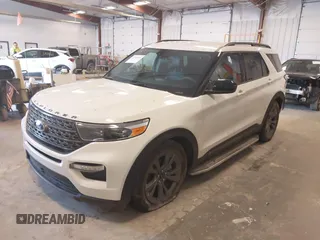 2024 Ford Explorer XLT с VIN 1FMSK8DH3RGA55012, выставлен на аукционе IAAI как лот 42318490 с пробегом 3 248 миль миль и . История ставок и продаж доступна на DreamBid. Изображение 18.