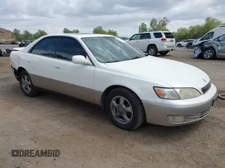 1997 Lexus ES 300 с VIN JT8BF22G2V0032810, выставлен на аукционе IAAI как лот 42130566 с пробегом 386 193 миль миль и . История ставок и продаж доступна на DreamBid. Изображение 1.