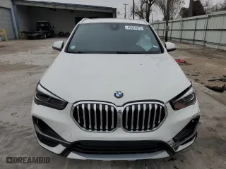 2022 BMW X1 xDrive28i with VIN WBXJG9C06N5U54122, listed as a Copart auction lot 45427915 with 46,803 mi miles and Salvage Title. Bid and sale history available at carsss.com. Image 5.