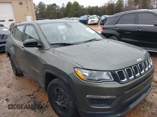 2019 Jeep Compass Sport with VIN 3C4NJCAB9KT838313, listed as a IAAI auction lot 41521996 with 42,880 mi miles and . Bid and sale history available at DreamBid. Image 1.