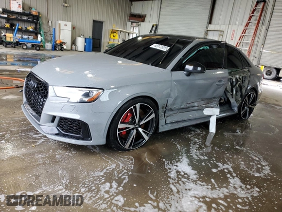 2020 Audi RS 3 z VIN WUABWGFF8LA903591, wystawiony jako Copart lot #45973395 z przebiegiem 40 443 mil mil oraz Szkoda całkowita • Salvage title. Historia ofert i sprzedaży dostępna na DreamBid. Obrazek 1.