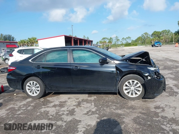 2017 Toyota Camry XLE z VIN 4T1BF1FK1HU805219, wystawiony jako IAAI lot #42199342 z przebiegiem 133 102 mil mil oraz . Historia ofert i sprzedaży dostępna na DreamBid. Obrazek 13.