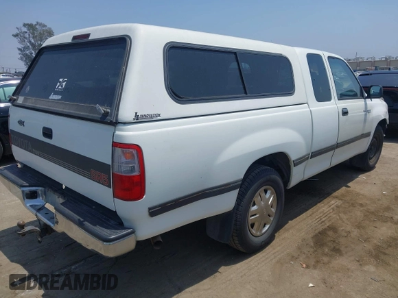 1995 Toyota T100 SR5 z VIN JT4VD12F8S0013406, wystawiony jako IAAI lot #42465291 z przebiegiem 205 683 mil mil oraz . Historia ofert i sprzedaży dostępna na DreamBid. Obrazek 4.