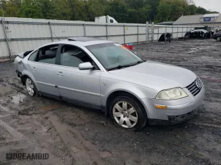 2003 Volkswagen Passat GLX with VIN WVWRH63BX3P342115, listed as a Copart auction lot 73956254 with 0 mi miles and Salvage Title. Bid and sale history available at carsss.com. Image 4.