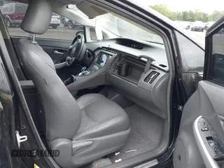 2011 Toyota Prius I z VIN JTDKN3DU6B1394092, wystawiony jako IAAI lot #42316595 z przebiegiem 230 999 mil mil oraz . Historia ofert i sprzedaży dostępna na DreamBid. Obrazek 5.