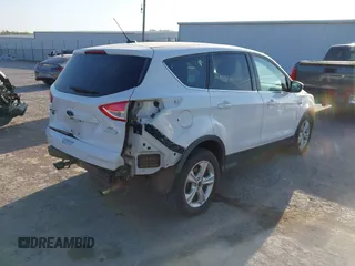 2016 Ford Escape SE with VIN 1FMCU0GX6GUB62475, listed as a IAAI auction lot 42006621 with 189,757 mi miles and . Bid and sale history available at carsss.com. Image 4.