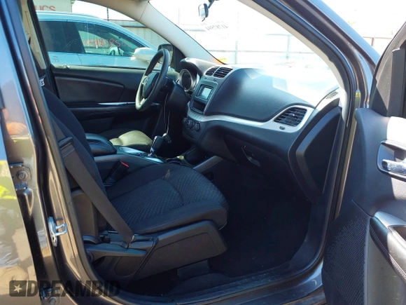 2014 Dodge Journey SXT with VIN 3C4PDCBG6ET192288, listed as a IAAI auction lot 41787594 with 132,973 mi miles. Bid and sale history available at carsss.com. Image 5.