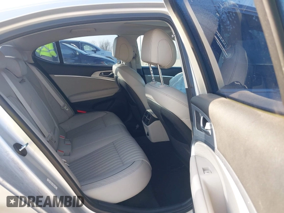 2019 Genesis G70 2.0T Advanced with VIN KMTG34LA5KU023157, listed as a IAAI auction lot 41490171 with 83,971 mi miles. Bid and sale history available at carsss.com. Image 8.