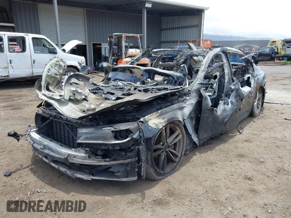 2017 BMW 7 Series 750i with VIN WBA7F0C34HGM21898, listed as a IAAI auction lot 39554484 with Not Provided miles and . Bid and sale history available at carsss.com. Image 6.