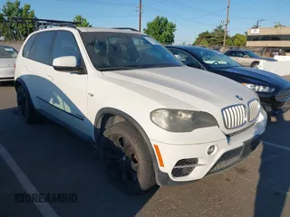 2011 BMW X5 50i with VIN 5UXZV8C58BL420295, listed as a IAAI auction lot 42737331 with Not provided miles and . Bid and sale history available at DreamBid. Image 1.