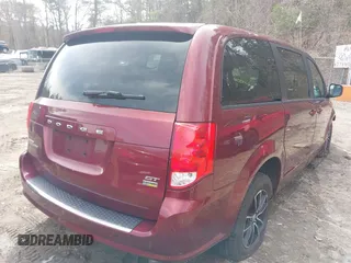 2019 Dodge Grand Caravan GT with VIN 2C4RDGEG3KR579133, listed as a IAAI auction lot 41934964 with 82,667 mi miles and . Bid and sale history available at DreamBid. Image 4.