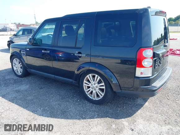 2010 Land Rover LR4 Lux z VIN SALAK2D44AA532072, wystawiony jako IAAI lot #37238544 z przebiegiem 118 089 mil mil oraz . Historia ofert i sprzedaży dostępna na DreamBid. Obrazek 3.