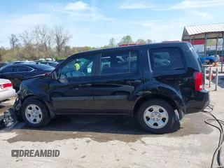 2014 Honda Pilot LX with VIN 5FNYF4H29EB043405, listed as a IAAI auction lot 42070376 with 139,356 mi miles and . Bid and sale history available at carsss.com. Image 14.