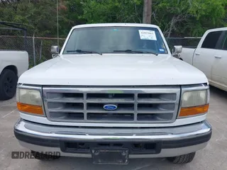 1996 Ford F-250 with VIN 1FTHX25F4TEB61031, listed as a IAAI auction lot 42055061 with 338,618 mi miles. Bid and sale history available at carsss.com. Image 6.