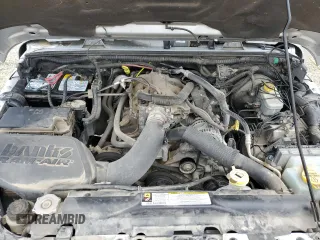 2011 Jeep Wrangler Unlimited Rubicon with VIN 1J4BA6H13BL537964, listed as a Copart auction lot 57532725 with 71,498 mi miles and Salvage title. Bid and sale history available at DreamBid. Image 11.