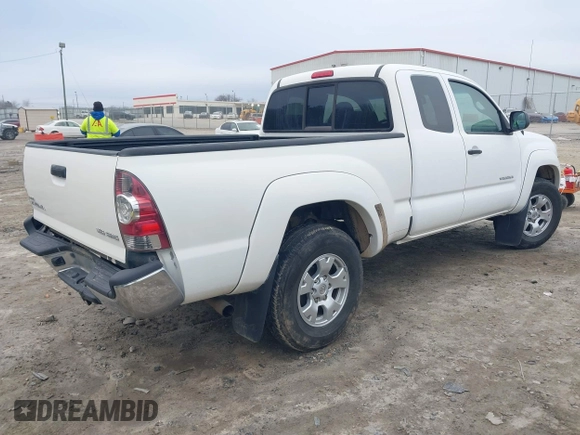 2011 Toyota Tacoma with VIN 5TFUU4EN1BX017921, listed as a IAAI auction lot 41500421 with 75,252 mi miles. Bid and sale history available at carsss.com. Image 4.