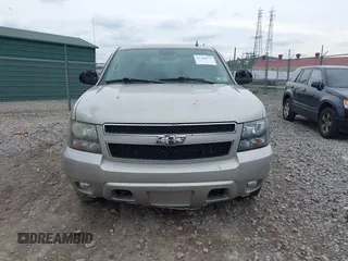 2009 Chevrolet Avalanche 2LT z VIN 3GNFK22019G174057, wystawiony jako IAAI lot #42348675 z przebiegiem Nie podano mil oraz . Historia ofert i sprzedaży dostępna na DreamBid. Obrazek 12.