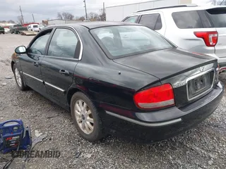 2003 Hyundai Sonata GLS with VIN KMHWF35H23A810622, listed as a IAAI auction lot 41719568 with 94,116 mi miles. Bid and sale history available at carsss.com. Image 3.