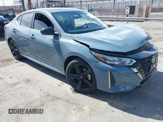2024 Nissan Sentra SR z VIN 3N1AB8DV8RY388197, wystawiony jako IAAI lot #42227247 z przebiegiem 8 928 mil mil oraz . Historia ofert i sprzedaży dostępna na DreamBid. Obrazek 1.
