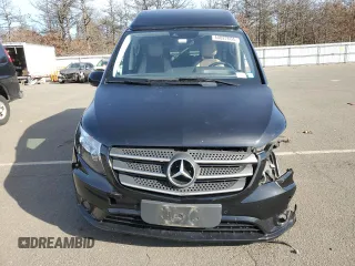 2020 Mercedes-Benz Metris with VIN W1WV0FEY2L3762177, listed as a Copart auction lot 44027605 with 30,685 mi miles and Salvage Title. Bid and sale history available at DreamBid. Image 5.