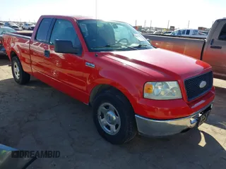 2006 Ford F-150 XLT with VIN 1FTPX12526FA21916, listed as a IAAI auction lot 41689224 with 151,789 mi miles. Bid and sale history available at carsss.com. Image 1.