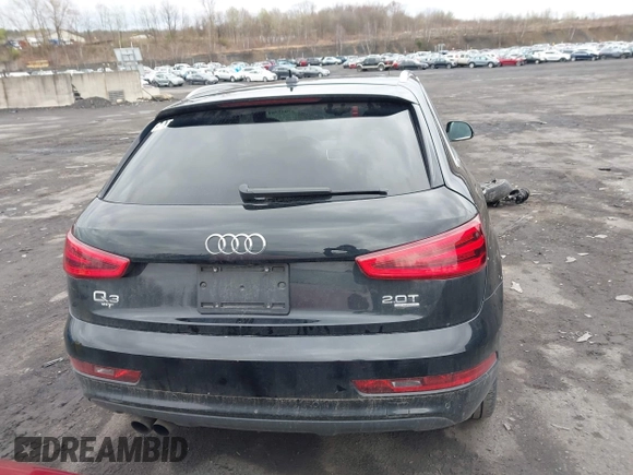 2015 Audi Q3 Premium Plus z VIN WA1EFCFS6FR012425, wystawiony jako IAAI lot #42042484 z przebiegiem 139 012 mil mil oraz . Historia ofert i sprzedaży dostępna na DreamBid. Obrazek 16.