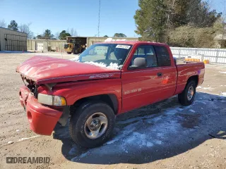 1999 Dodge Ram 1500 with VIN 3B7HC13Z0XG163344, listed as a Copart auction lot 45972725 with 140,899 mi miles and Salvage Title. Bid and sale history available at carsss.com. Image 1.