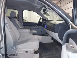 2007 Chevrolet Silverado 1500 LT w/1LT with VIN 3GCEK13307G545178, listed as a IAAI auction lot 41364329 with 241,256 mi miles. Bid and sale history available at carsss.com. Image 5.