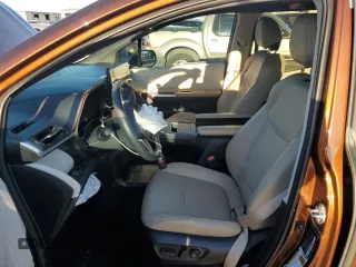2022 Toyota Sienna XLE с VIN 5TDYRKEC6NS094932, выставлен на аукционе Copart как лот 80919154 с пробегом 40 915 миль миль и Списание • Salvage title. История ставок и продаж доступна на DreamBid. Изображение 7.