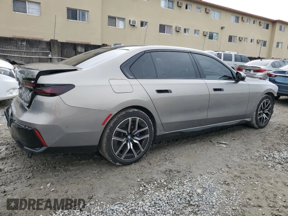 2023 BMW 7 Series 740i with VIN WBA23EH09PCM55128, listed as a Copart auction lot 82154523 with 21,475 mi miles and . Bid and sale history available at DreamBid. Image 3.