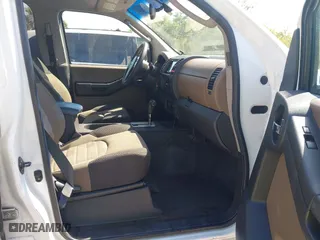 2005 Nissan Xterra S with VIN 5N1AN08W85C644846, listed as a IAAI auction lot 41942899 with 172,518 mi miles. Bid and sale history available at carsss.com. Image 5.