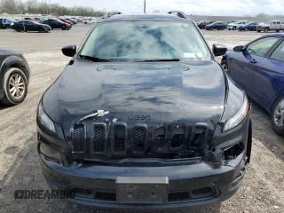 2017 Jeep Cherokee Limited with VIN 1C4PJMDBXHW569154, listed as a Copart auction lot 55126605 with 129,201 mi miles and Salvage Title. Bid and sale history available at DreamBid. Image 5.