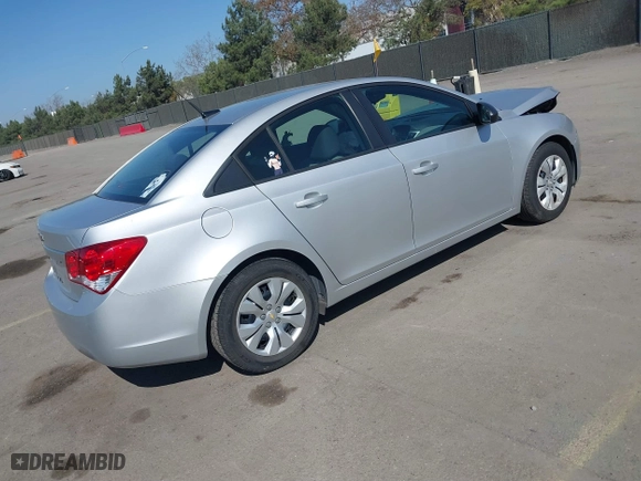 2014 Chevrolet Cruze LS with VIN 1G1PA5SG6E7412949, listed as a IAAI auction lot 41634532 with 109,195 mi miles. Bid and sale history available at carsss.com. Image 4.